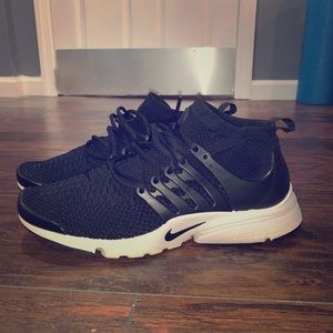 Nike Presto Mid Black